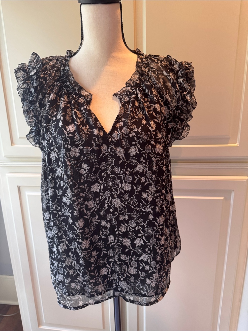 Old Navy Black Floral Ruffle Sleeve Blouse